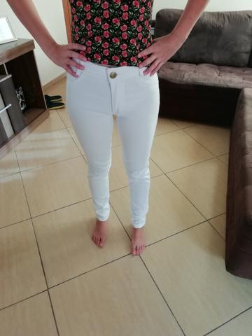 calça branca barata