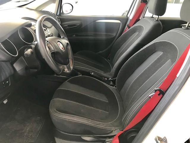 FIAT PUNTO 1.8 SPORTING 16V FLEX 4P MANUAL - Foto 8