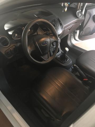 New Fiesta Branco (modelo 2015) - Muito Novo! - Foto 5