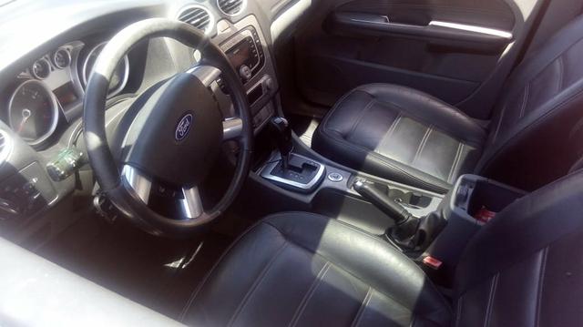 Focus ghia hatch - Foto 8