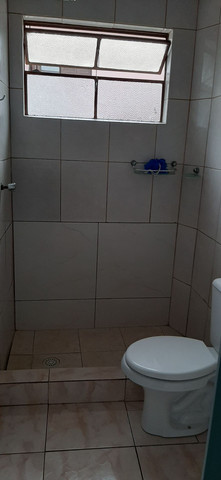 Aluga-se casa de fundos - Foto 7