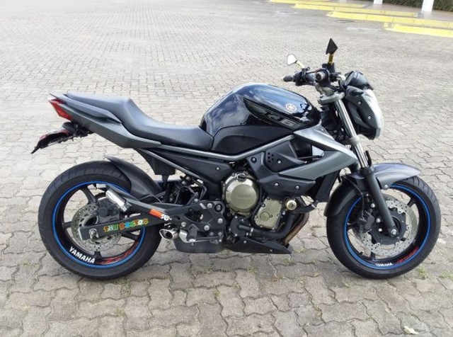 XJ6 600