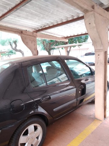 RENAULT CLIO PRIVILEGE 16VS