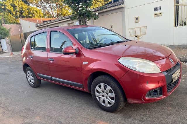 SANDERO 1.0 OPORTUNIDADE