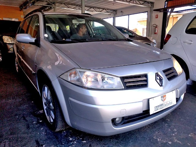 RENAULT MEGANE 1.6 GRAND TOUR 2012 MANUAL COMPLETA