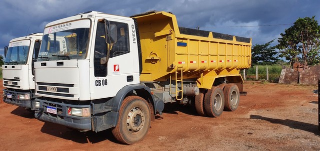 IVECO EUROCARGO 260E25 6X4 2011