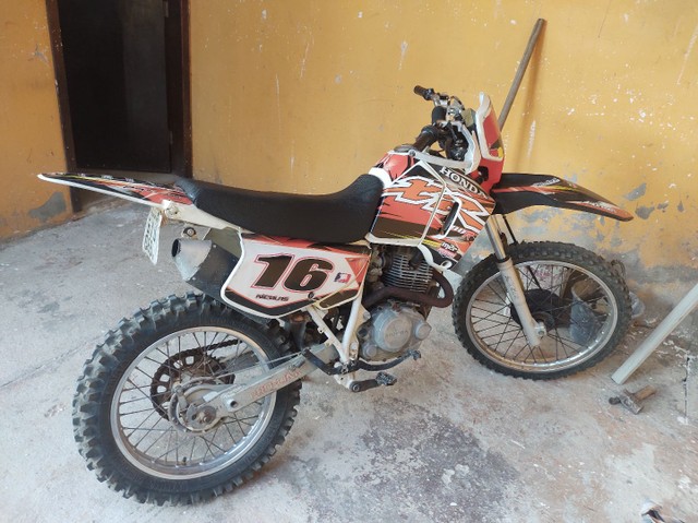 MOTO TRILHA