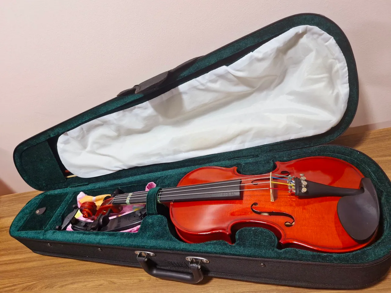 Vende se um Violino MICHAEL - novíssimo