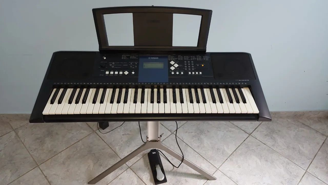Teclado Yamaha PSR-E333