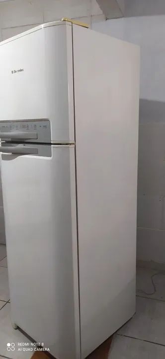 Motor precisa arruma painel não funciona,troco forno microondas,geladeira Frost free - Foto 6