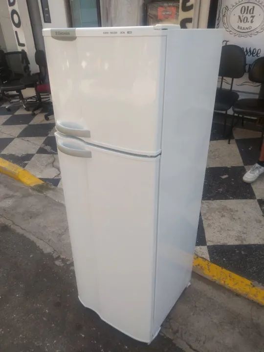Geladeira 260 litros  - Foto 2