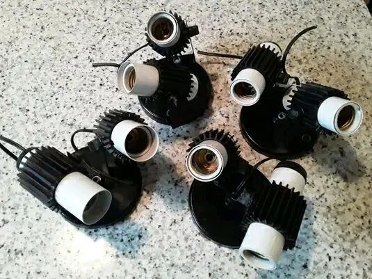 Spots articulados aletados para 2 lâmpadas - branco e preto - Foto 4