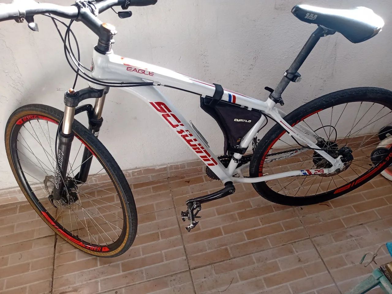 Bike Schwinn Eagle e Colorado aros 29 ambas