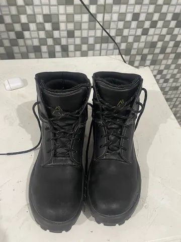 Bota ponta hot sale de ferro