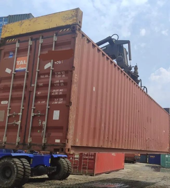 Vendo container marítimo de 12 metros!