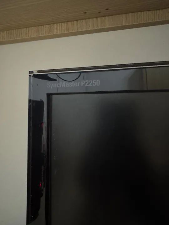 Monitor Samsung SyncMaster P2250 - Foto 3