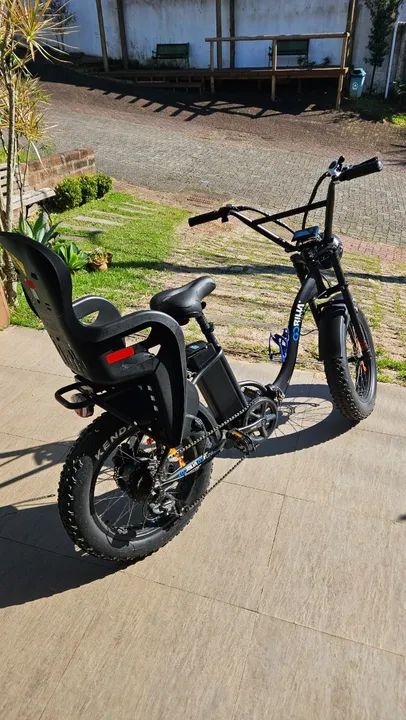 Bicicleta Elétrica Gorilla Swell 350W Dobrável com Farol LED e acessórios adicionais