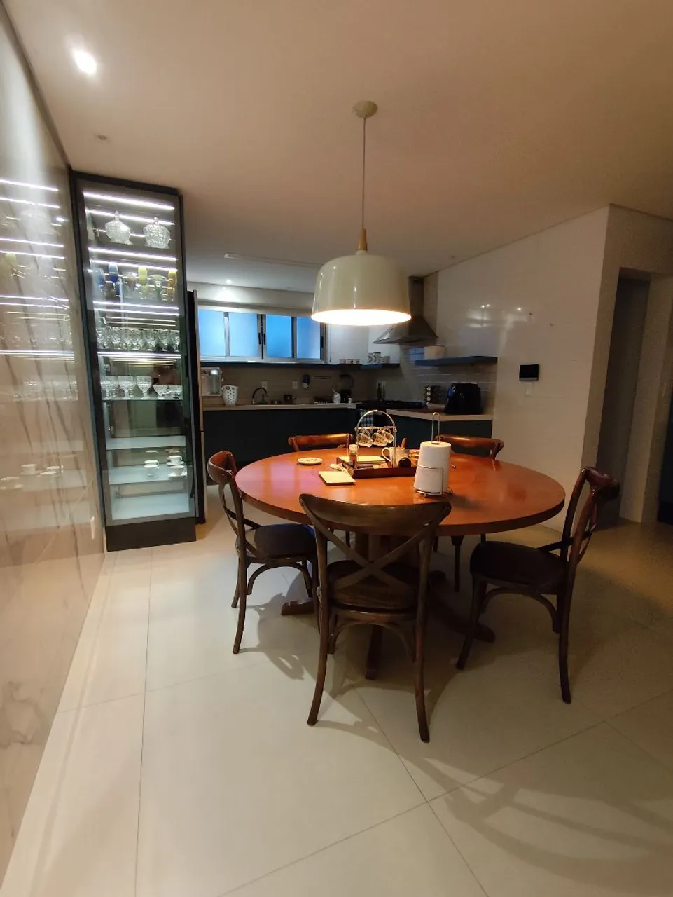 Apartamento 1 por andar bem localizado