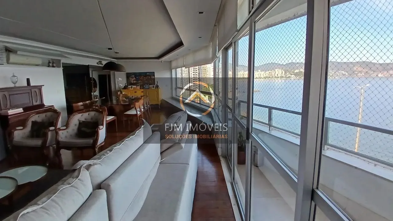 Venda de Apartamento em Ingá - Niterói: 300m², 4 Dormitórios