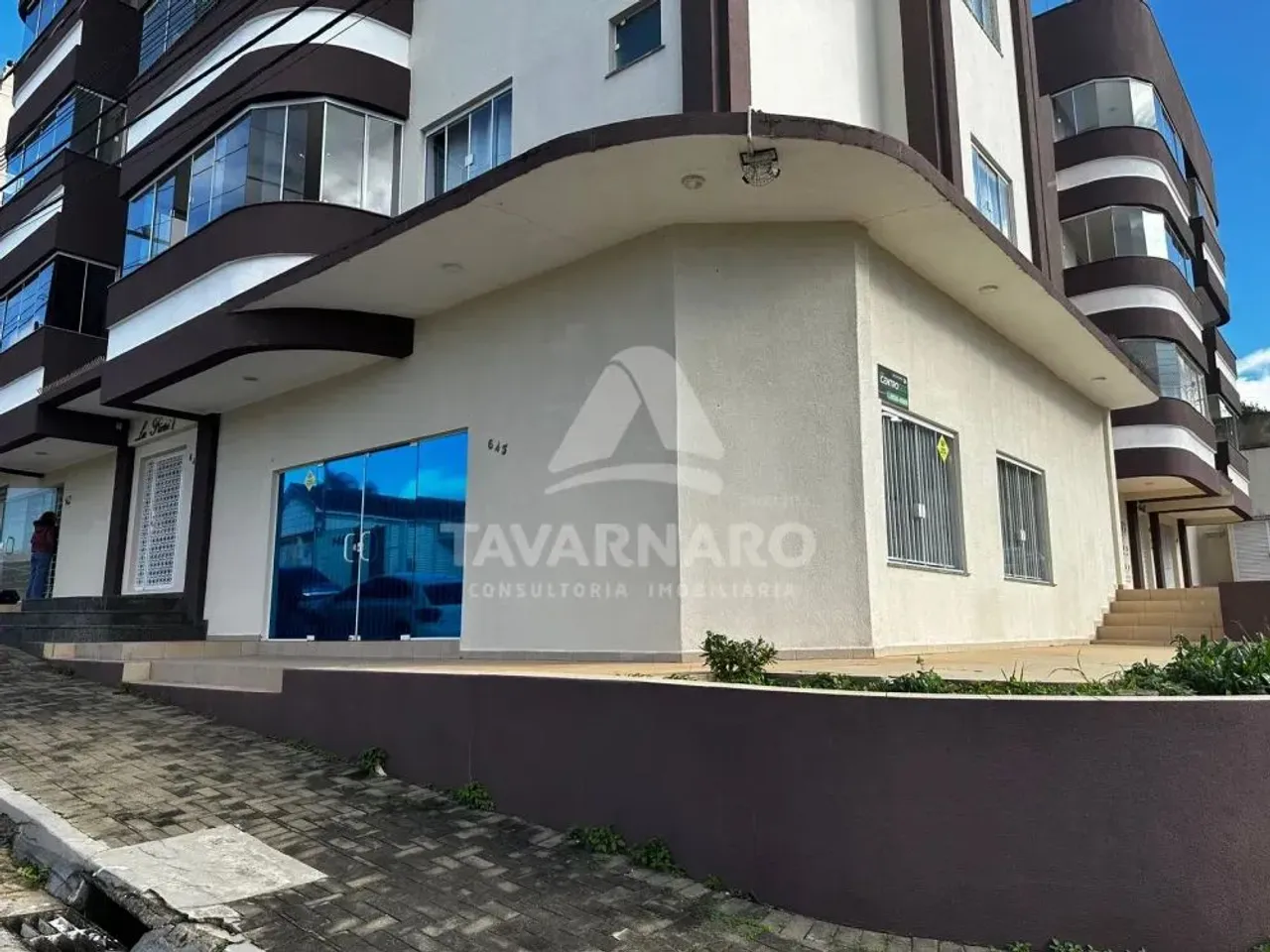 Quer montar seu escritório, seu consultório ou quer investir? Venha conhecer esta loja!!