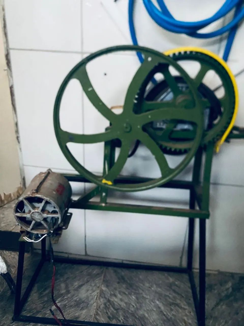 Engengem de cana desapego prai logo com motor elétrico  - Foto 3