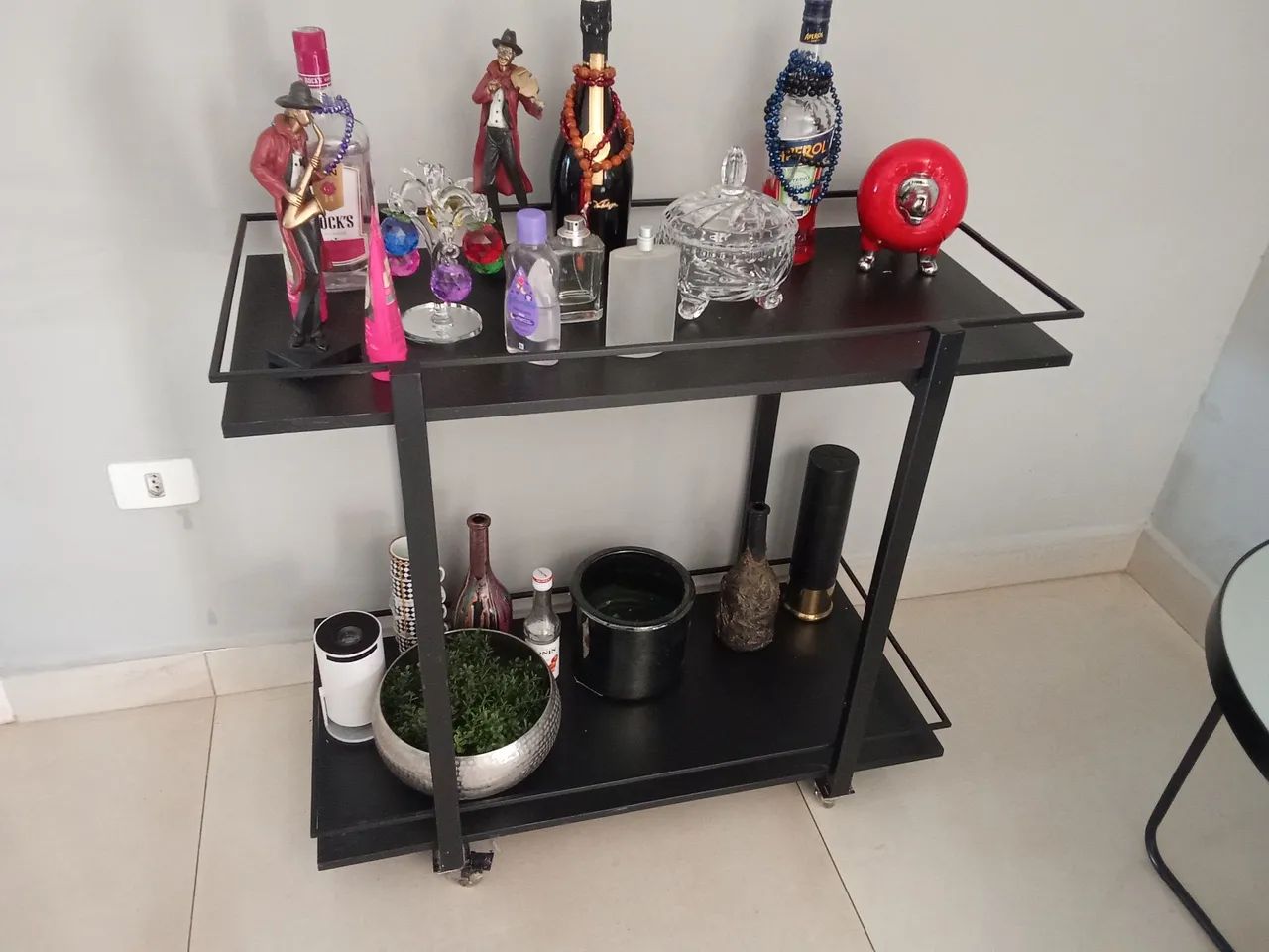 Carrinho de Bar em Metal Preto - Foto 3