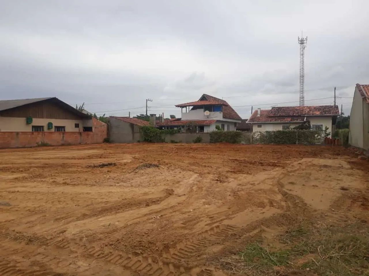 Terreno plano em ótima localização
