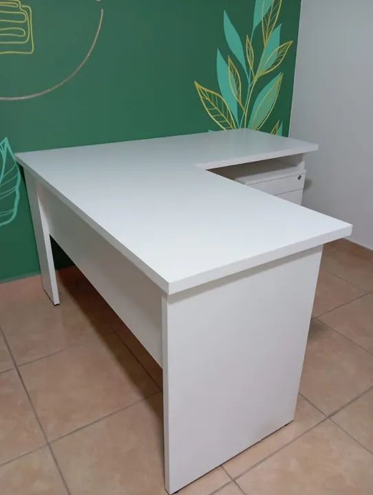 MESA PARA ESCRITÓRIO  MARCENARIA PRÓPRIA  - Foto 5