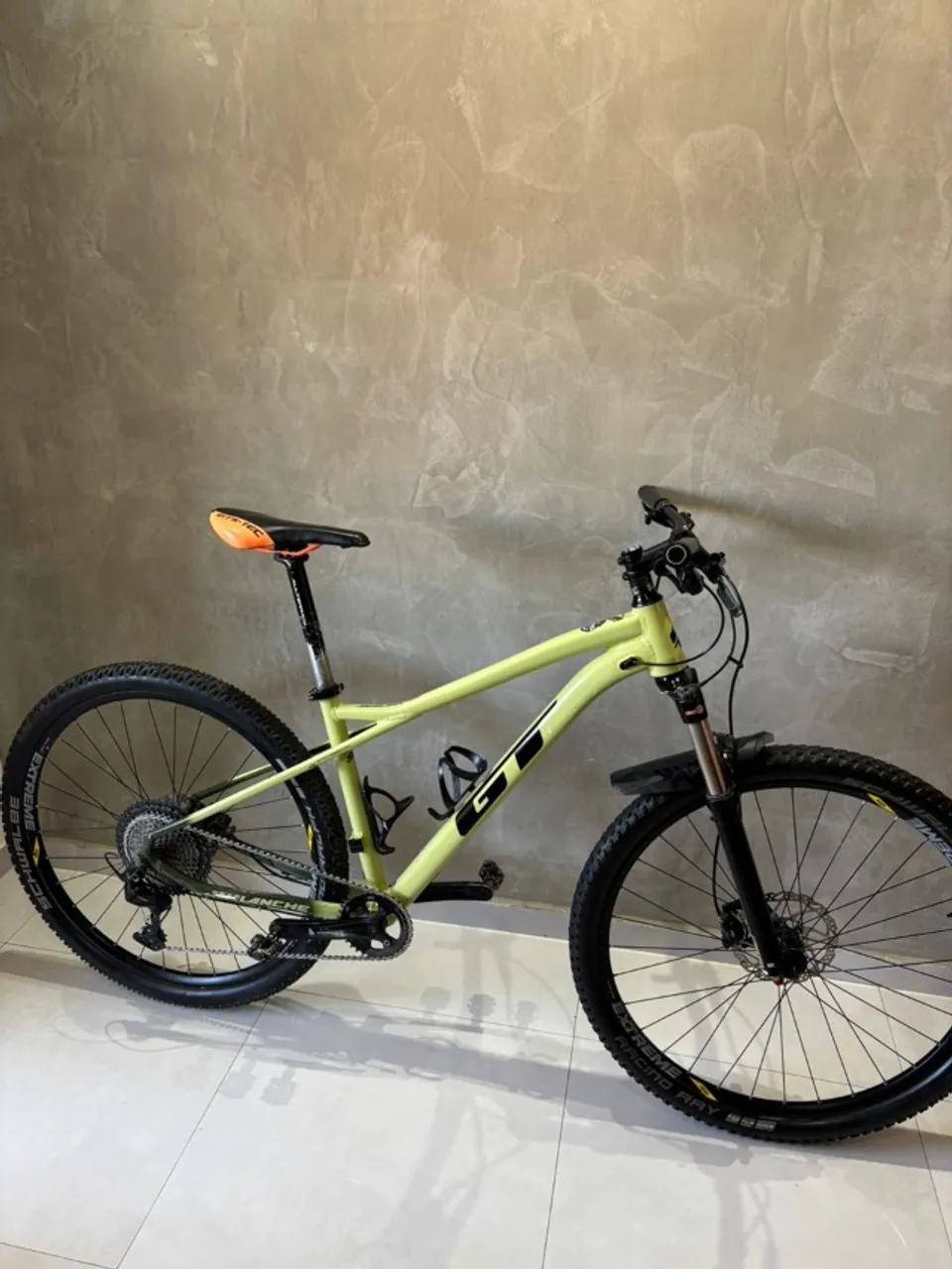 bicicleta aro 29 Gt Avalanche elite 2020