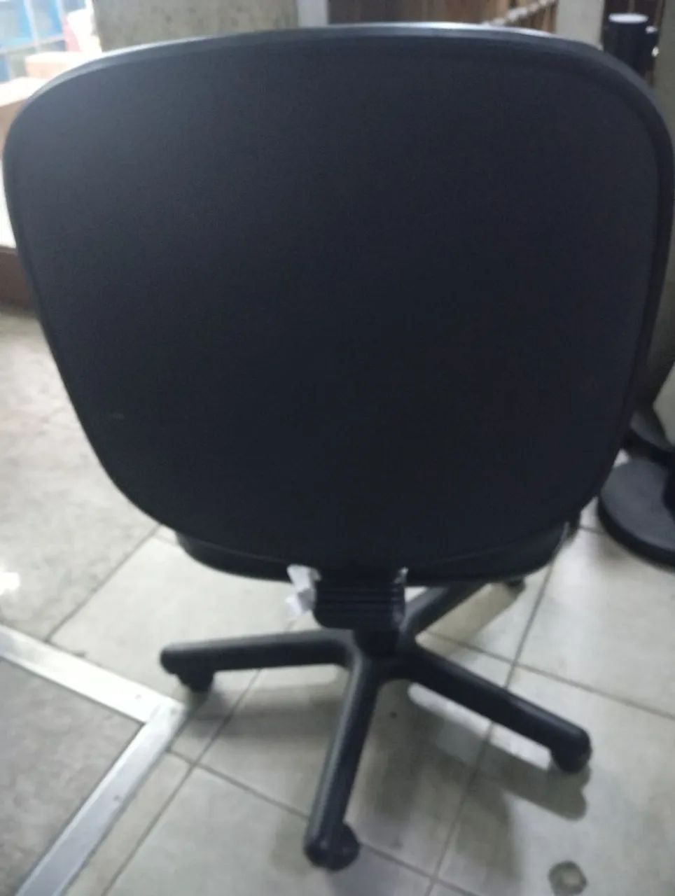 Cadeira de Escritório Ergonômica Preta