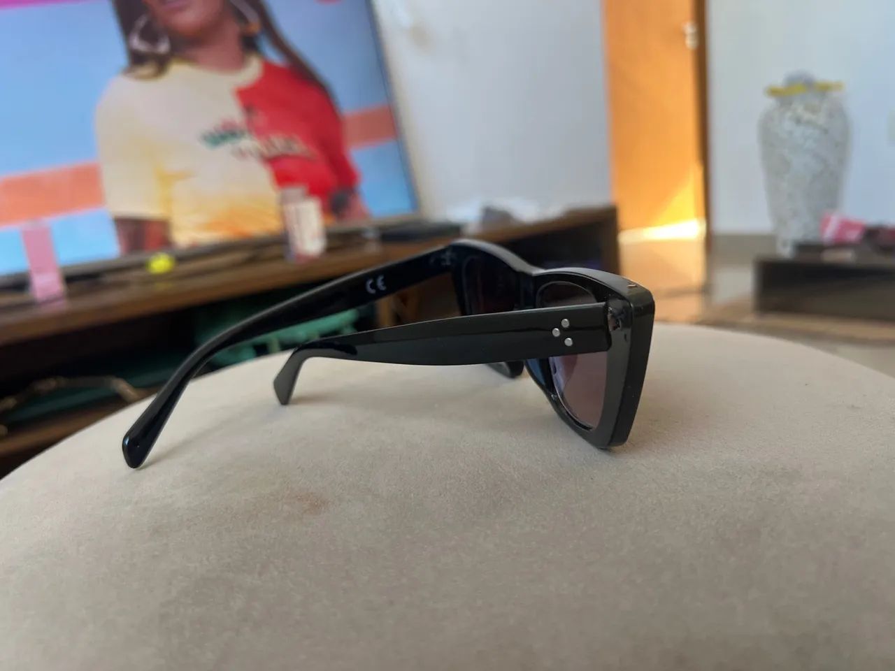 Óculos de sol preto estilo gatinho - Foto 3