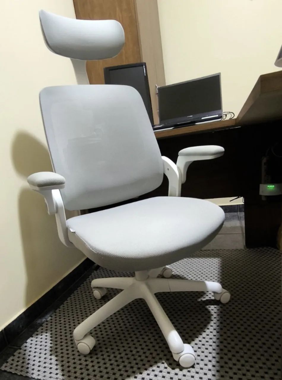Cadeira Ergonômica ELEMENTS ASTRA (Cinza e Branco) - Foto 2