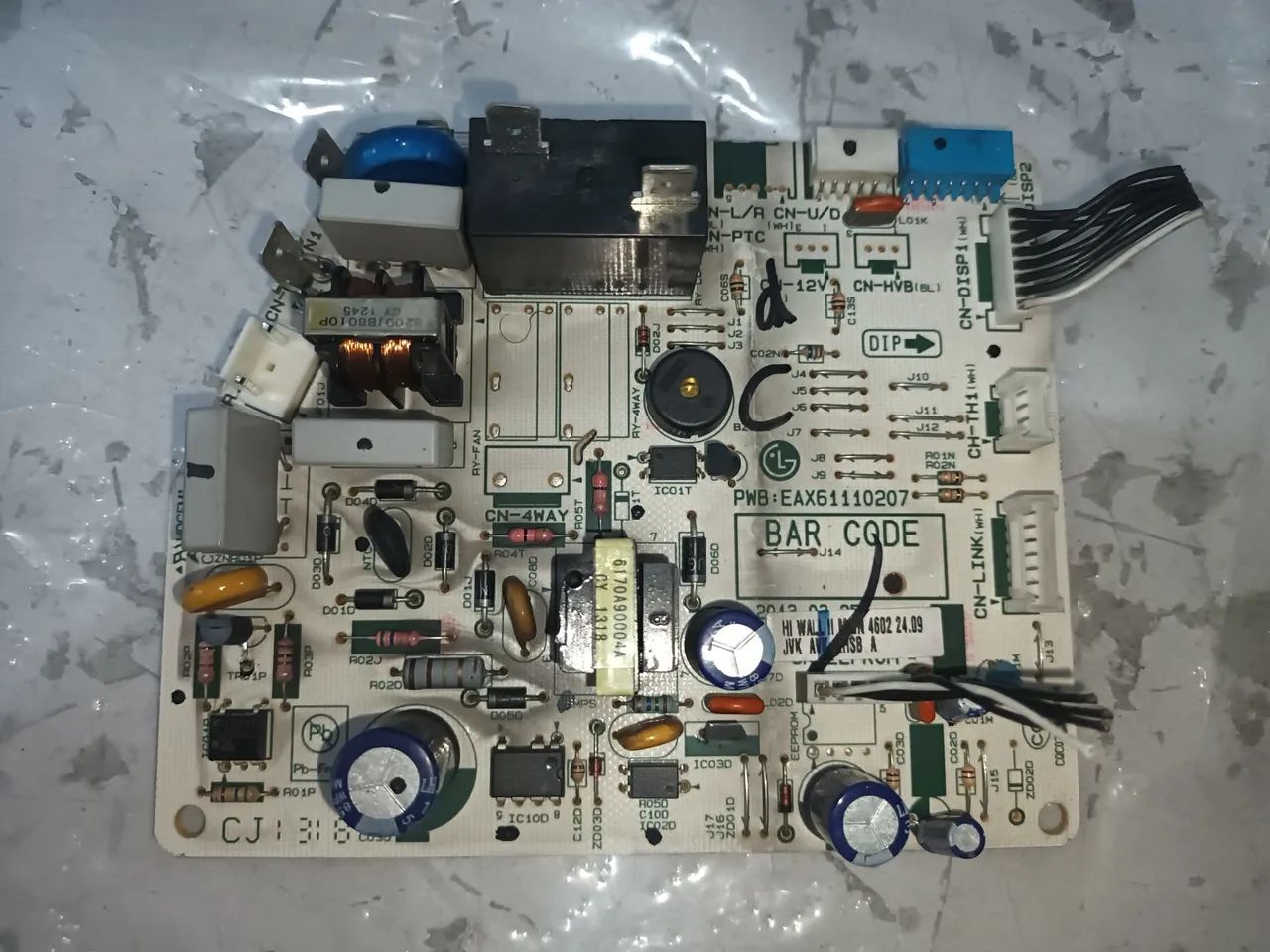 PLACA DE AR-CONDICIONADO - LG (EAX61110207)