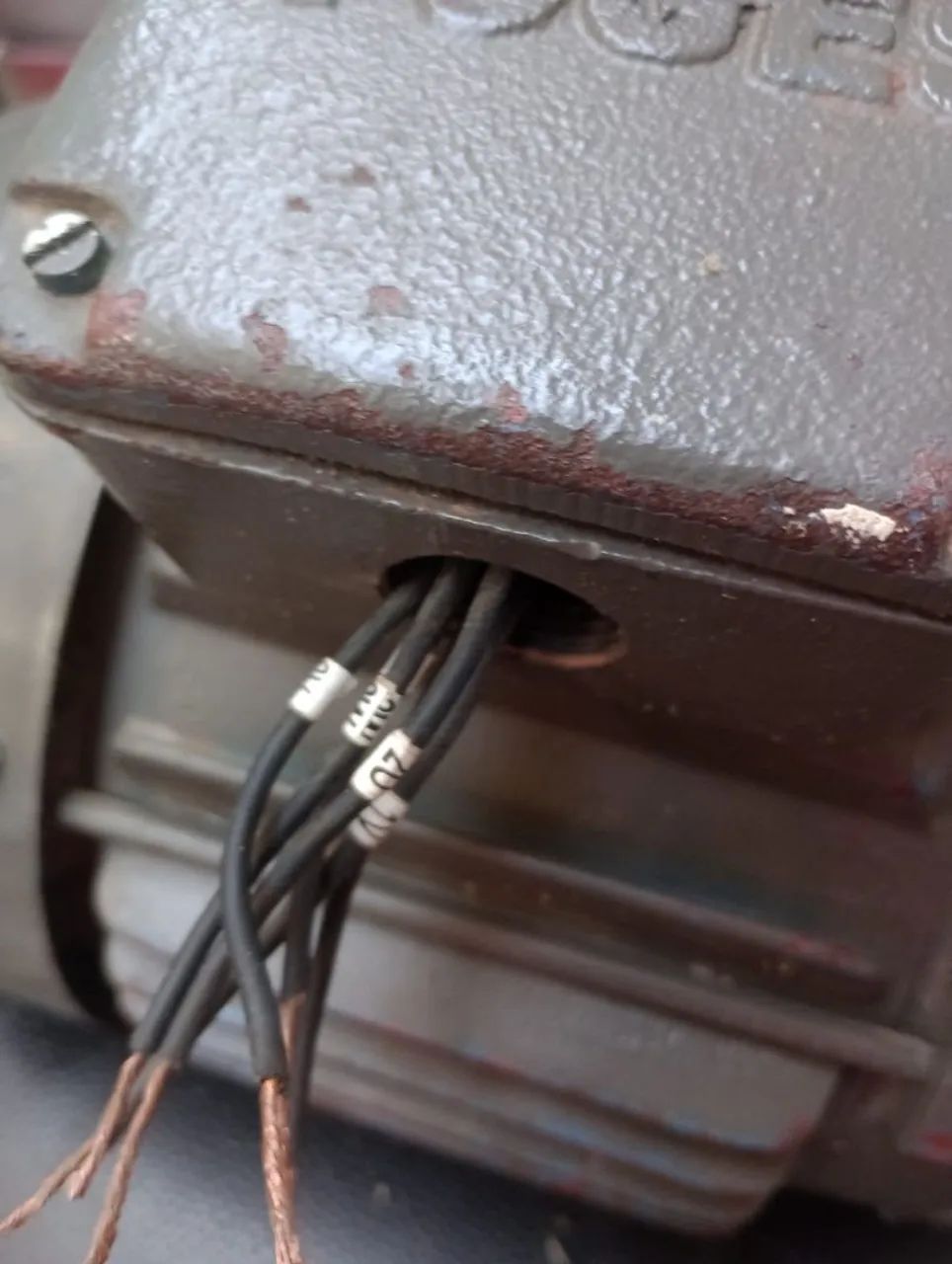 Motor Elétrico Trifásico VOGES - Foto 4