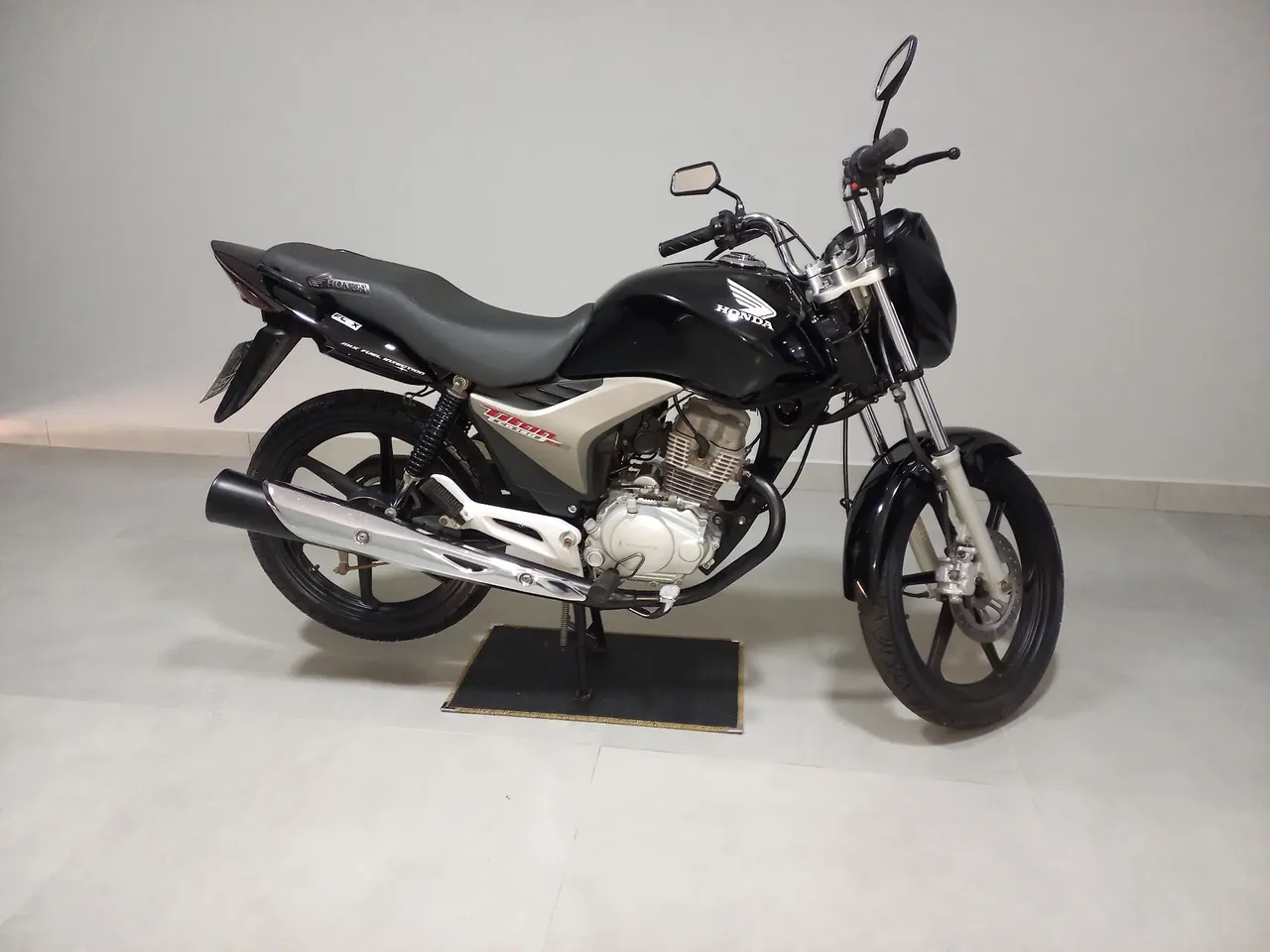 Honda Titan EX com Apenas km 56.000