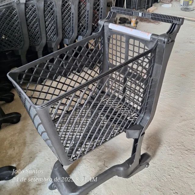 CARRINHO DE MERCADO COMPRAS PLASTICOSO A CENTERACO TEM *