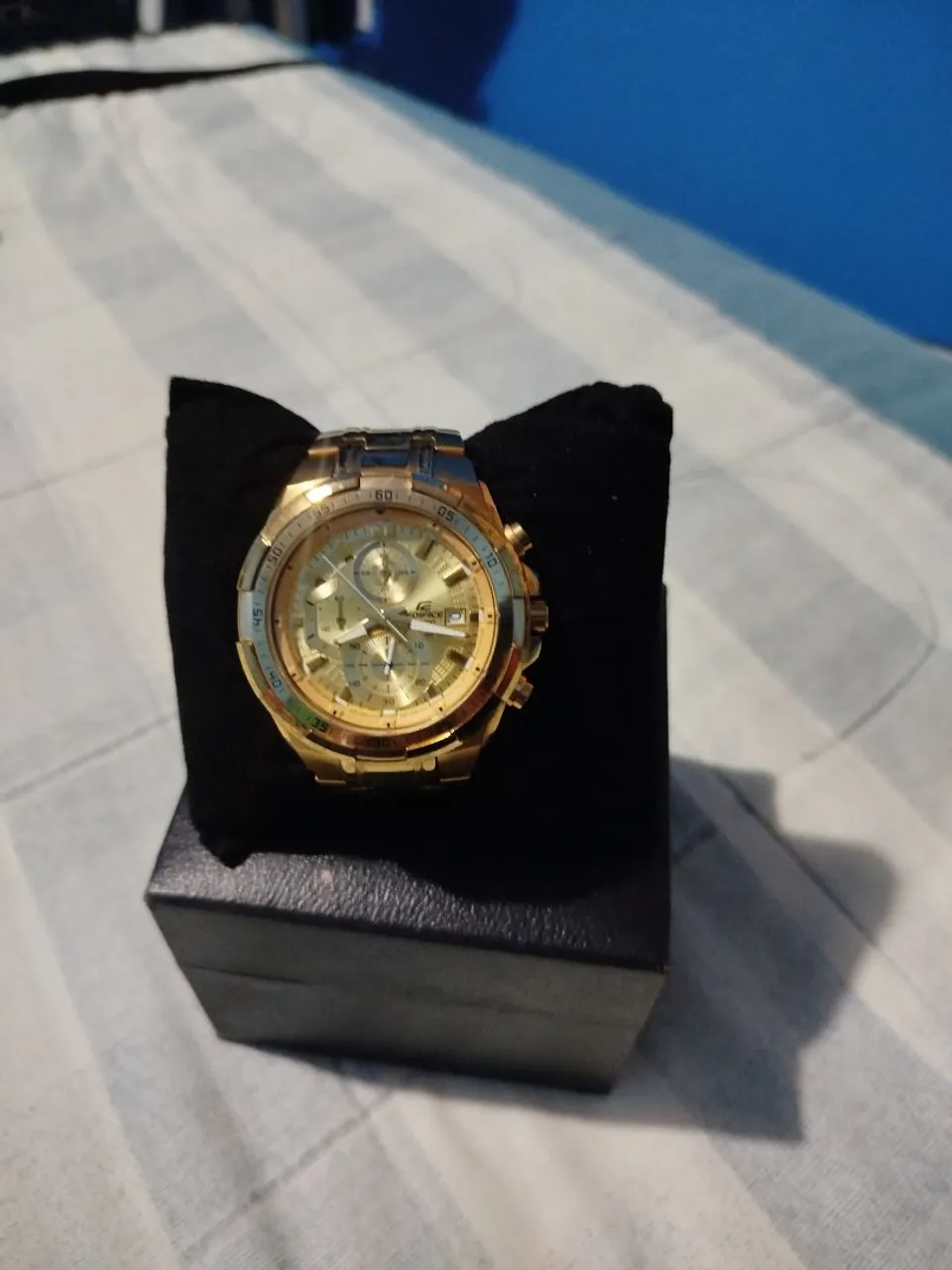 Relógio Dourado Masculino - Elegância e Estilo