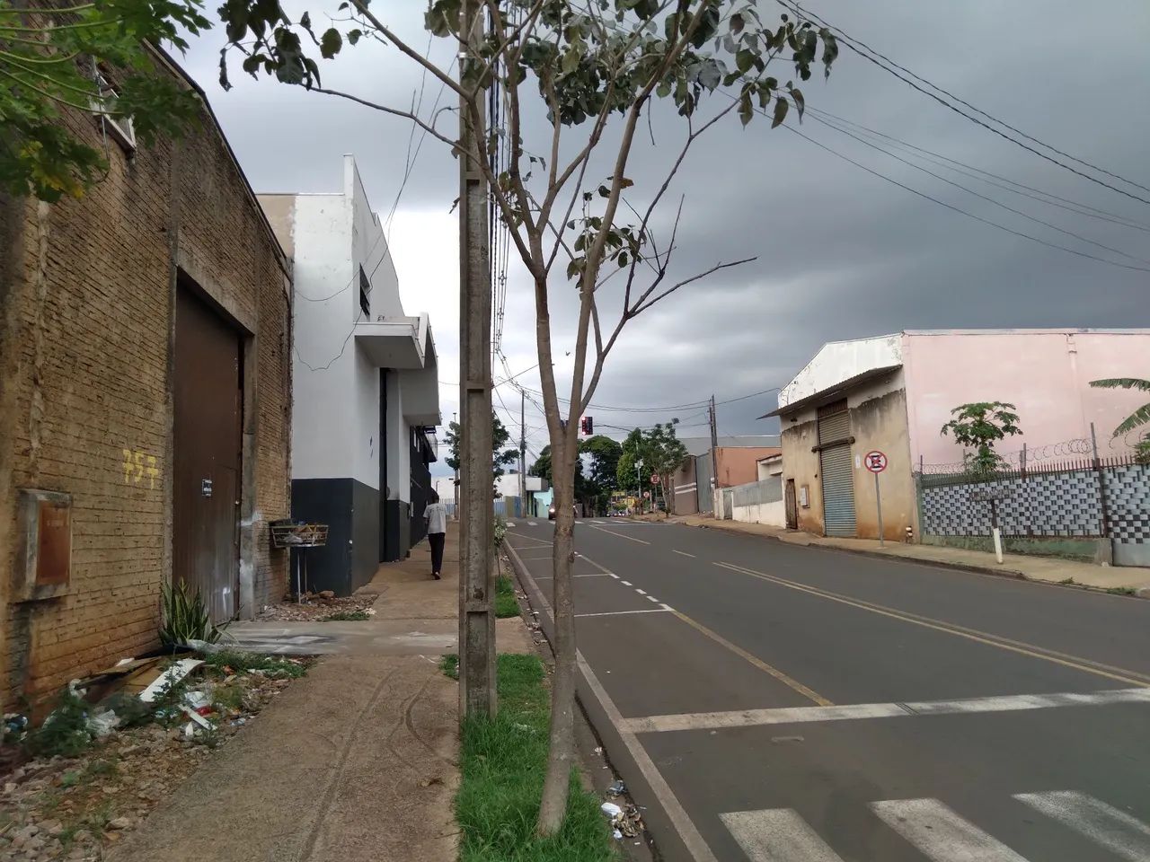 Barracão 175M na avenida Cuiabá- sarandi - Foto 4