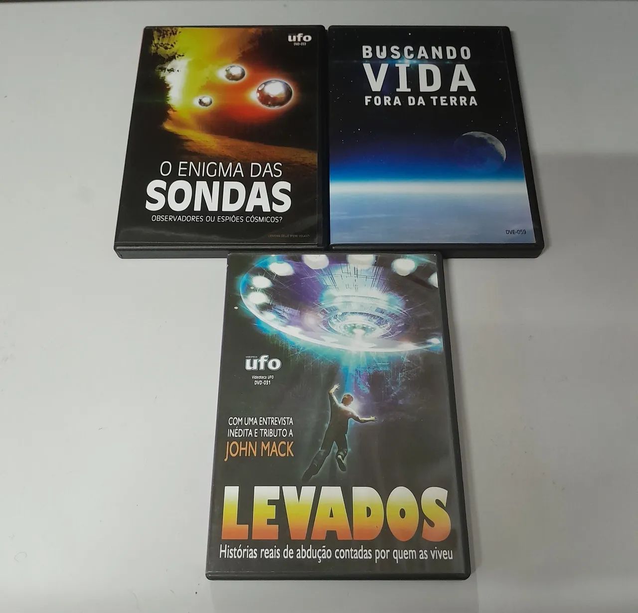 3 DVDs da Videoteca UFO (abdução / aliens / discos voadores)