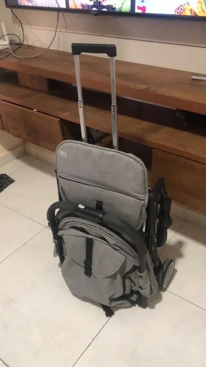 Carrinho de Bebê Dobrável e Leve