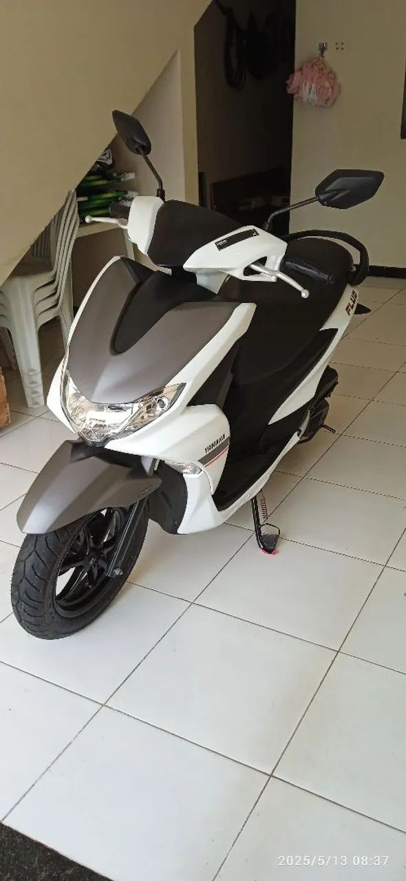 YAMAHA FLUO 125 - Foto 4