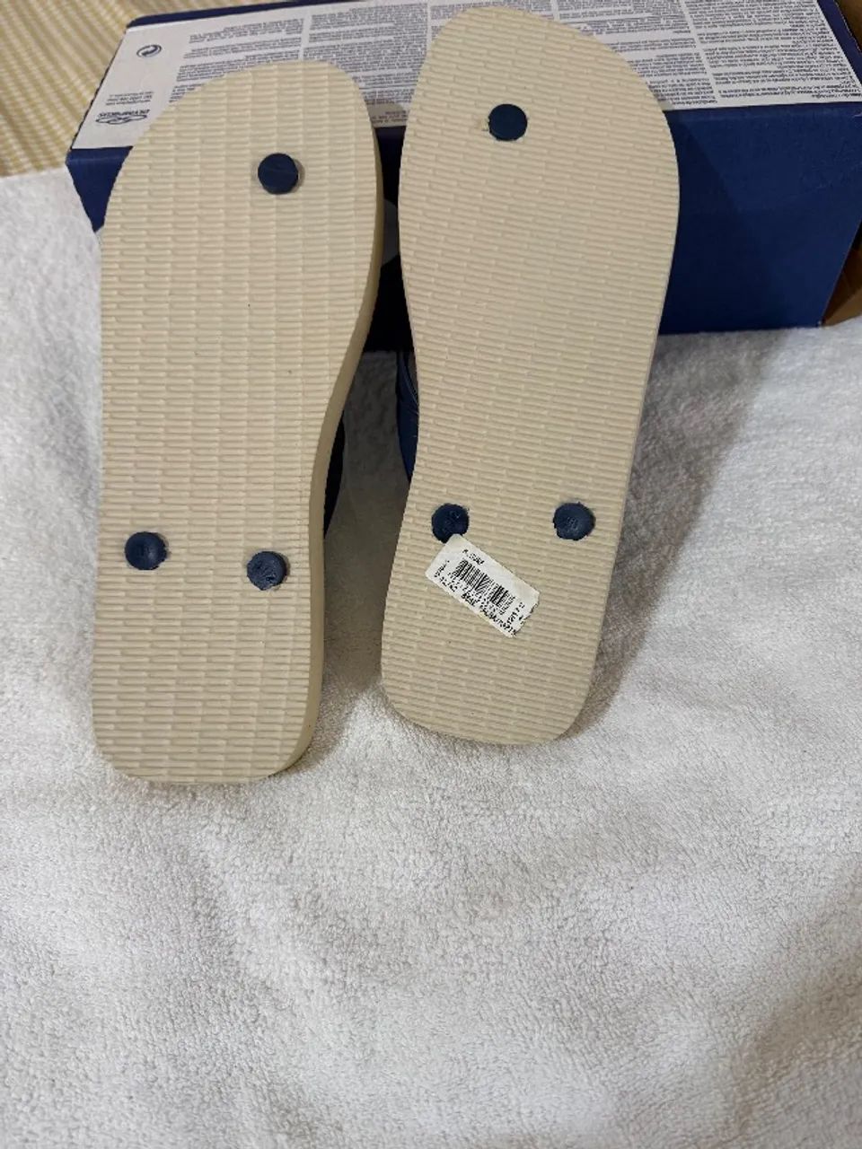 chinelo havaianas 41/42 - Foto 2