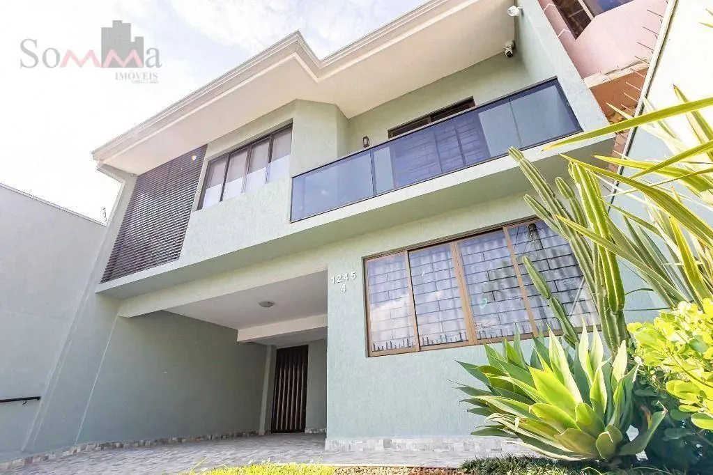Sobrado com 3 dormitórios para alugar, 135 m² por R$5.000/mês+taxas - Rebouças - Curitiba/
