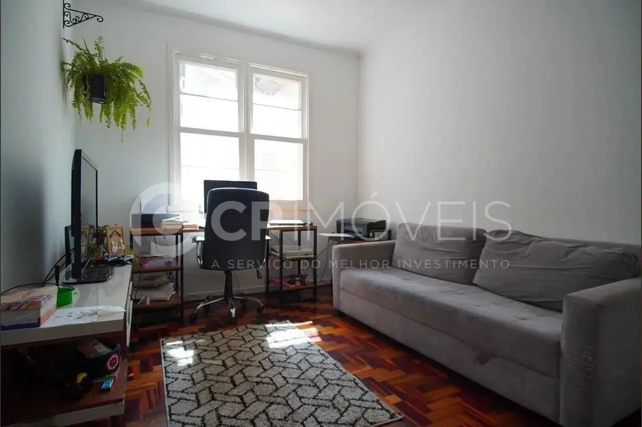 Apartamentos em Porto Alegre, no bairro São Geraldo, à venda.