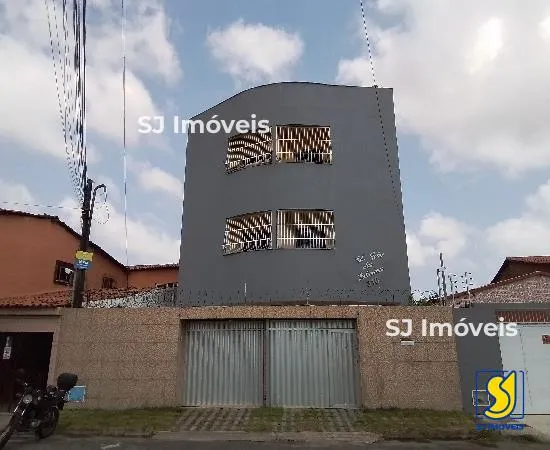 Apartamento no bairro Antônio Bezerra