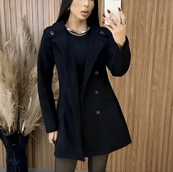 Vendo Casaco feminino de inverno preto