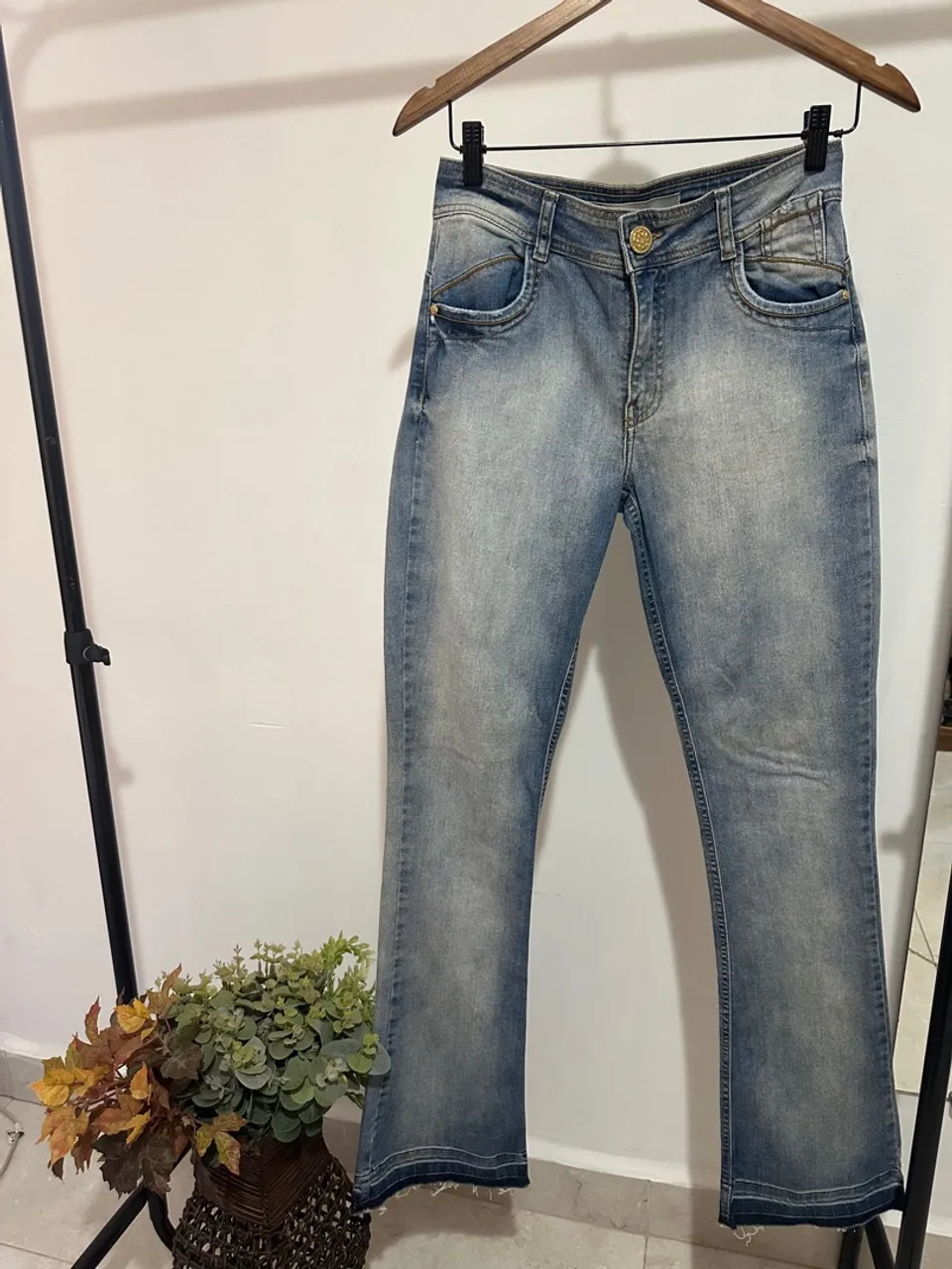 Calça flare marca DIMY original nova.