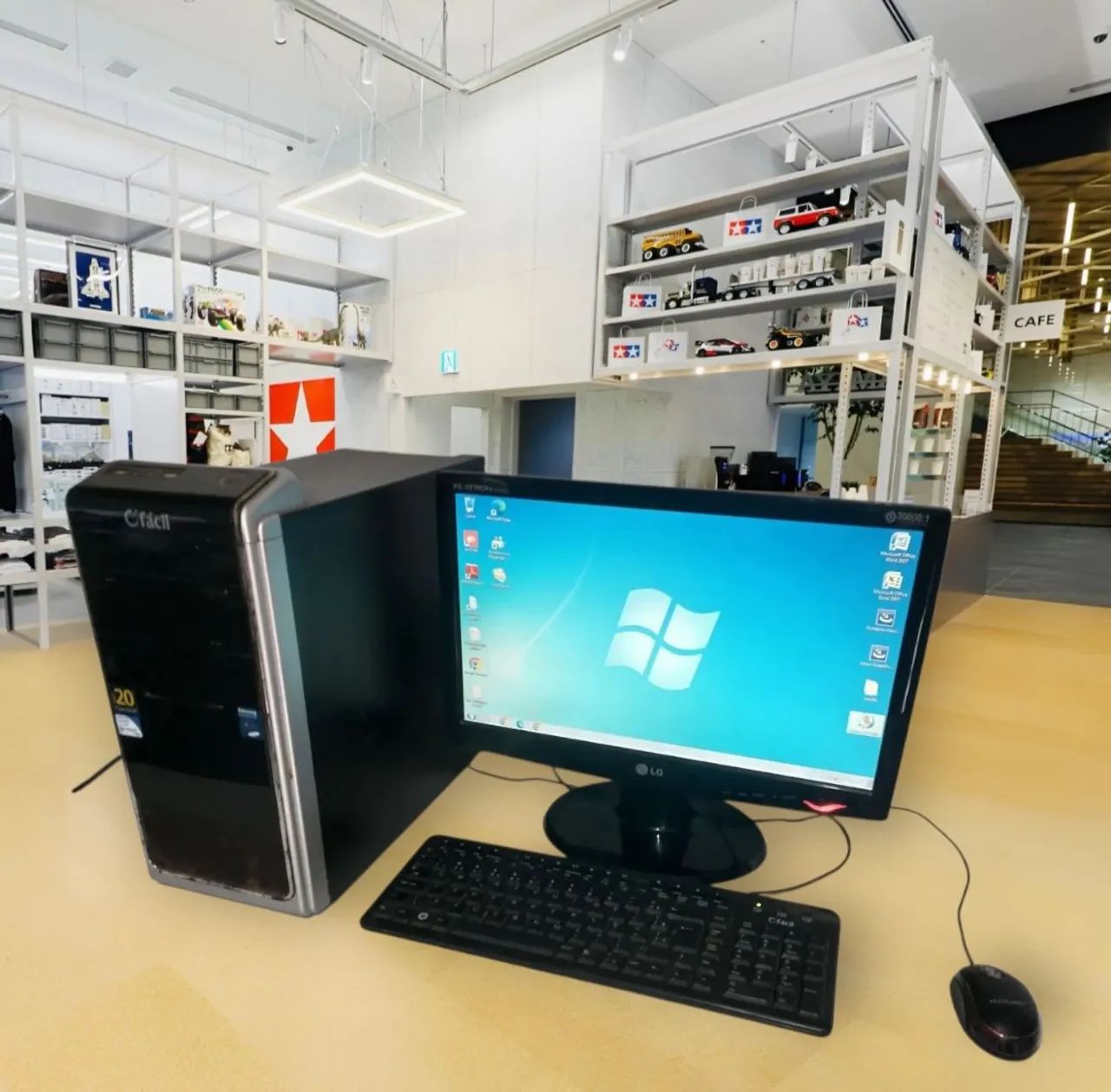 Computador completo perfeito Monitor 22 pegadas