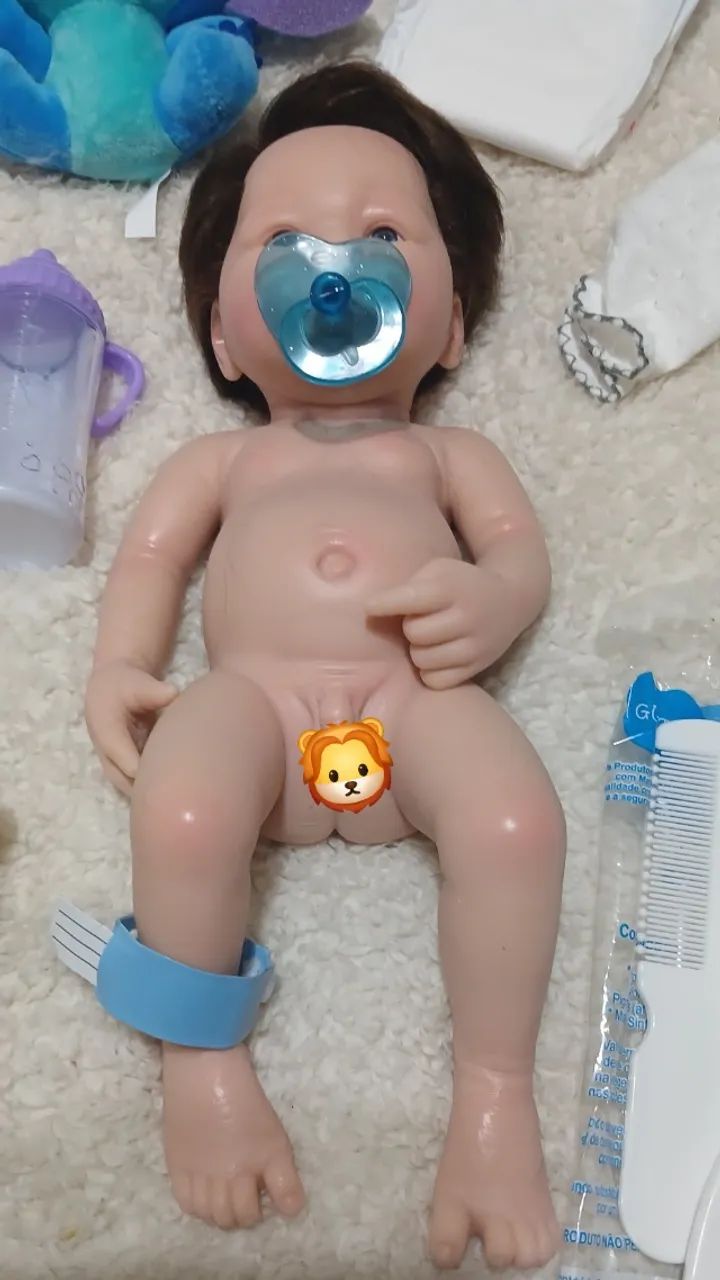Boneca bebê reborn de silicone sólido menino  - Foto 3