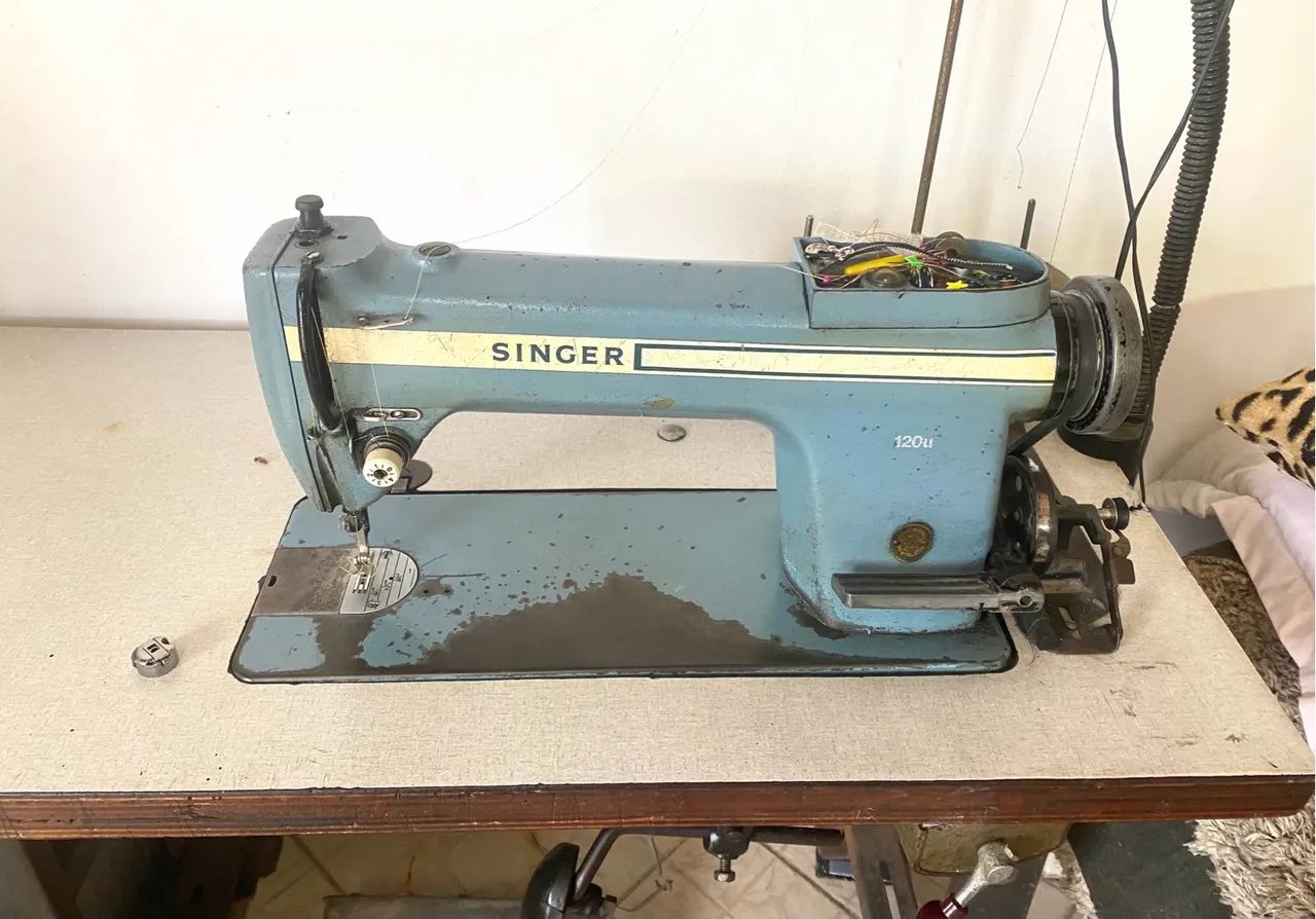 Máquina de Costura Industrial Singer 120u